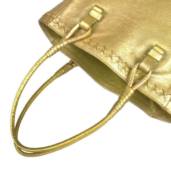 Authentic BOTTEGA VENETA Gold Leather Handbag - Picture 6 of 12